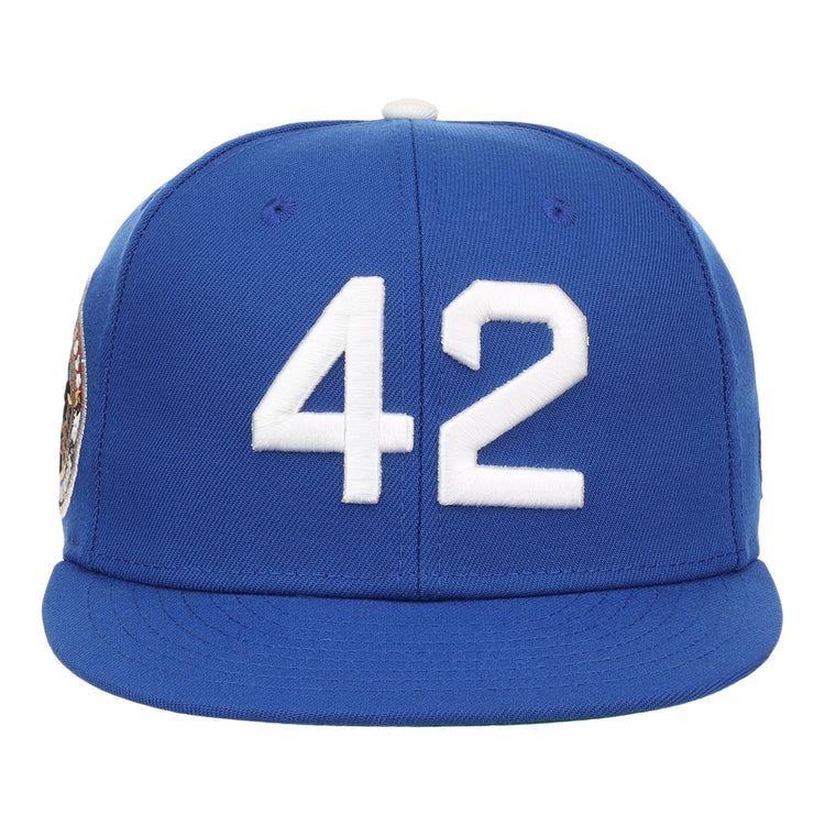 Show your love for a legend with the EFF Jackie Robinson EFF Signature Series Fitted Ballcap - Royal, featuring bold white 42 digits on the front.