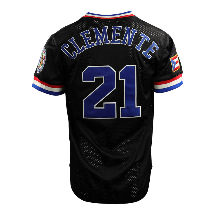 The EFF Roberto Clemente Santurce Cangrejeros Vintage Inspired NL Replica V-Neck Mesh Jersey is a black jersey with Clemente and 21 in blue, sleeve stripes, a patch, and a Puerto Rican flag patch on the right shoulder.