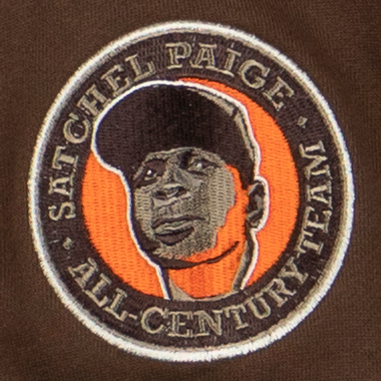 The EFF Satchel Paige French Terry Script Hooded Sweatshirt honors the Negro Leagues legend’s major league debut, featuring script details inspired by his historic All-Century Team recognition.