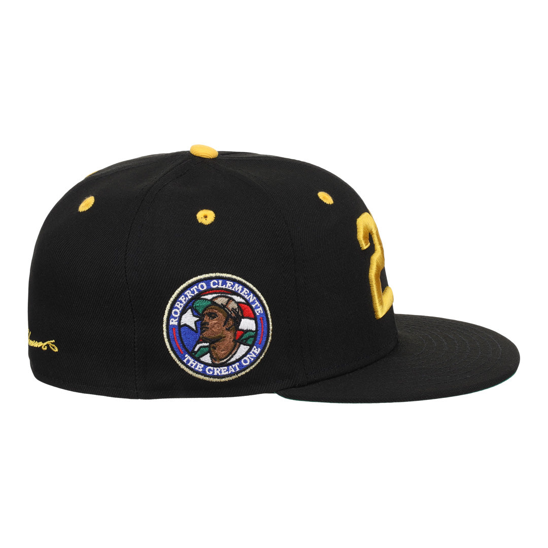 Roberto Clemente EFF Signature Series Fitted Ballcap - Black