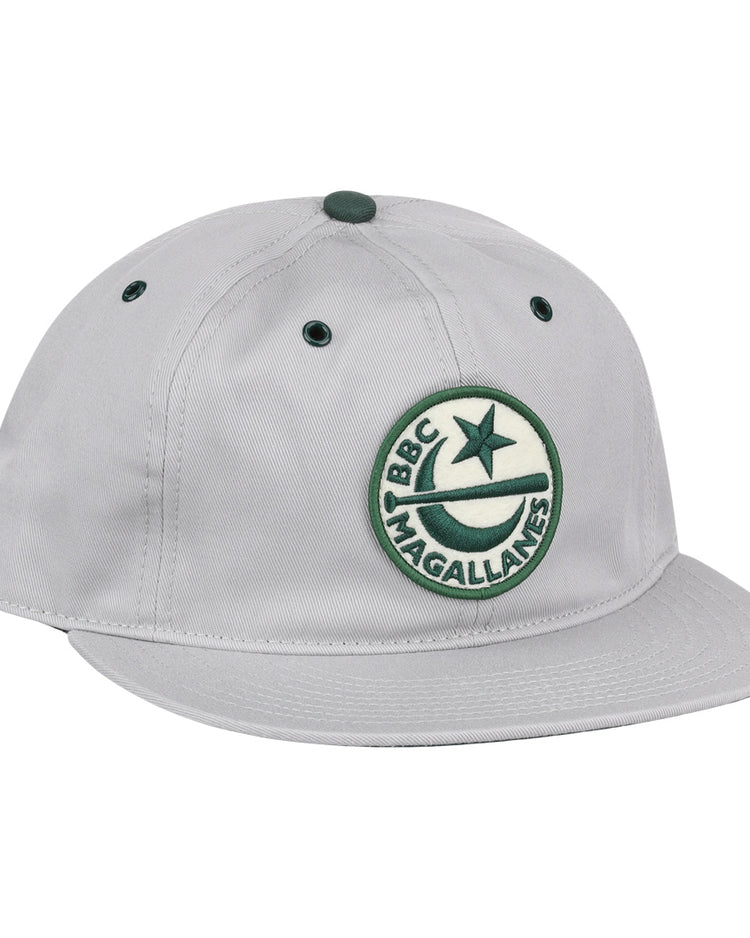 The EFF Magallanes Navigators Cotton Twill Ballcap features light gray cotton twill, a round patch with green star, crescent, and BBC MAGALLANES text, plus green button and eyelets—perfect for Venezuelan baseball fans.