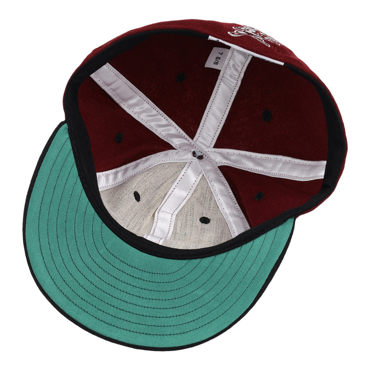 Inside the EFF Mississippi State Bulldogs Collegiate Wool Ballcap: green underbrim, white inner seams, red interior, and a size label marked B9 2.