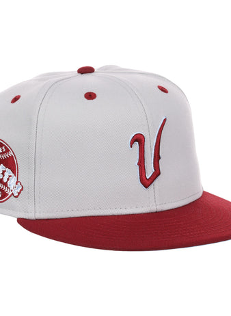 The EFF Veracruz Azules NLB Storm Chasers Fitted Ballcap features a storm gray crown, white panels, red brim and button, a bold red V logo, and a side patch honoring the Mexican League.