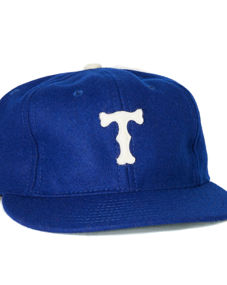 The EFF Toronto Maple Leafs 1939 Vintage Ballcap is a blue cap featuring a white T on the front, inspired by the teams authentic 1939 design, shown on a white background.